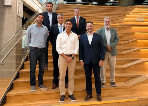 Valdés avanza en gestiones para traer inversiones de Mercado Libre a Corrientes