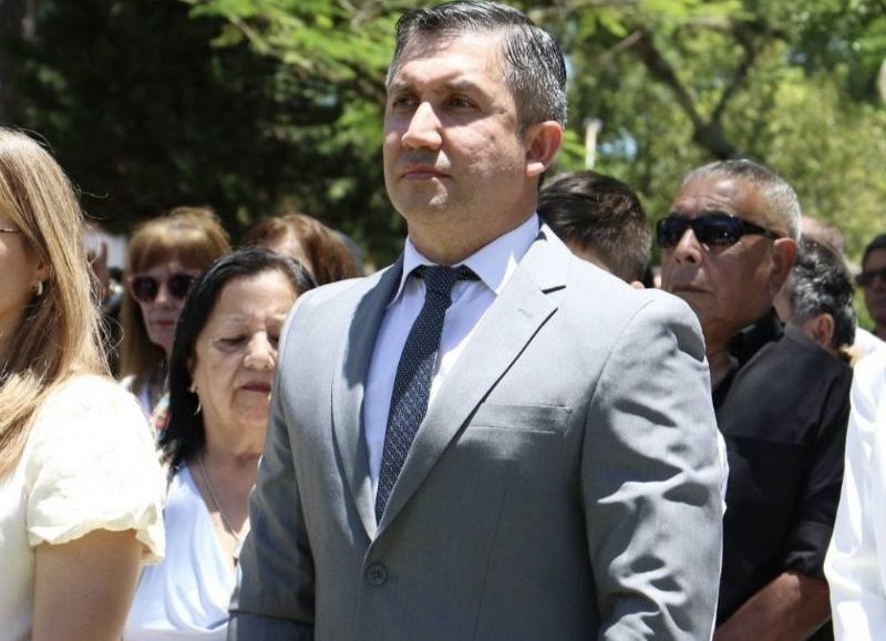 Intendente de Mburucuyá denunció una nómina irregular con más de 300 empleados y sueldos ilegales