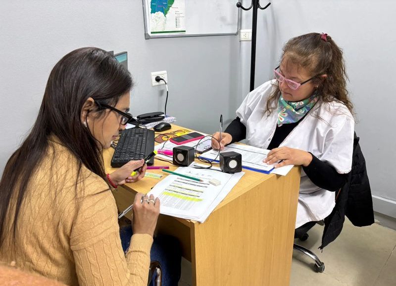 Adjudican 215 lugares para residencias de salud en la provincia