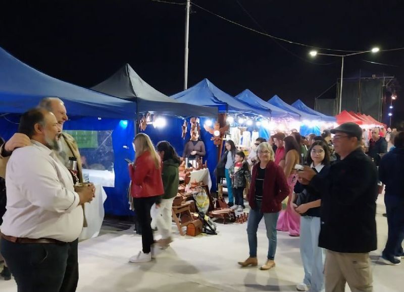 Emprendedores de Economía Social recaudaron 18 millones de pesos en la Feria del Libro